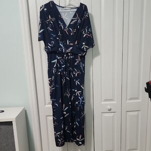 Chic Navy Floral Dress